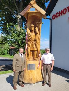 Uroczystość odsłonięcia rzeźby św. Floriana przy OSP w Zelgnie, gmina Chełmża
